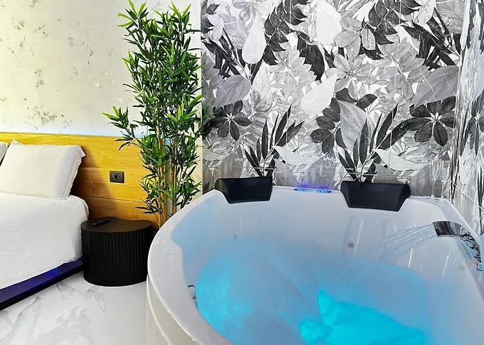 Affittacamere Ese Luxury - Private Jacuzzi Near Termini, Perfect For Relaxing