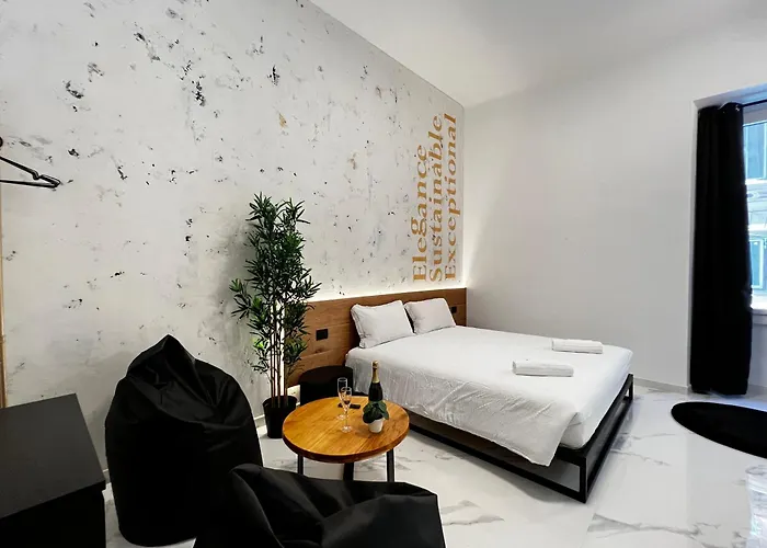 Casa de hóspedes Ese Luxury - Private Jacuzzi Near Termini, Perfect For Relaxing 4*