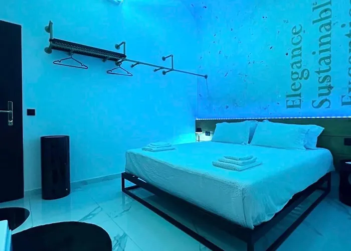 Ese Luxury - Private Jacuzzi Near Termini, Perfect For Relaxing Affittacamere 4*