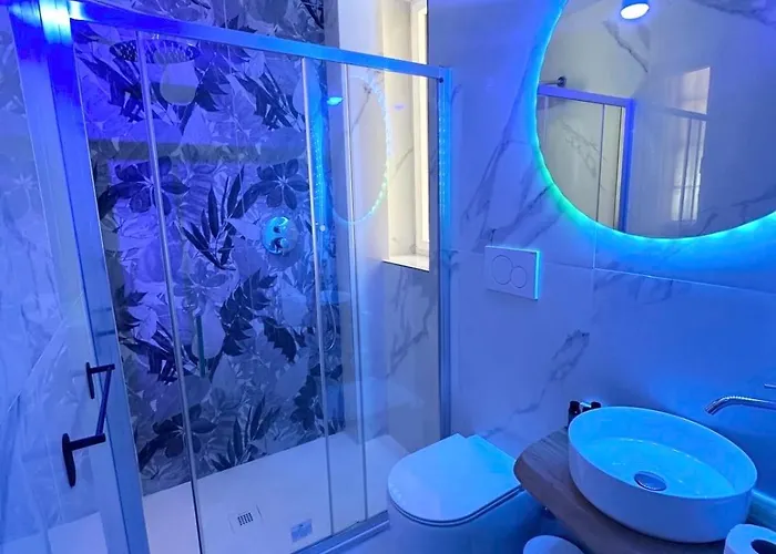 Ese Luxury - Private Jacuzzi Near Termini, Perfect For Relaxing Affittacamere